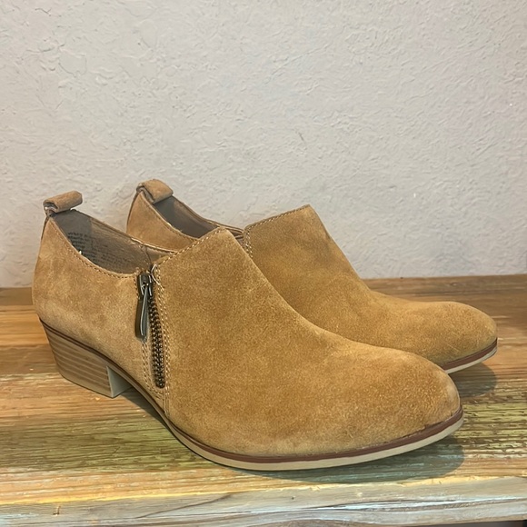 NWOB Sonoma Maureen Ankle Boots Cognac size 8.5 - Picture 1 of 8